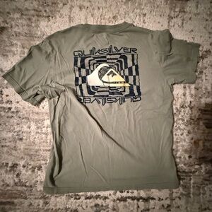 Quiksilver Men's Green Graphic Tee